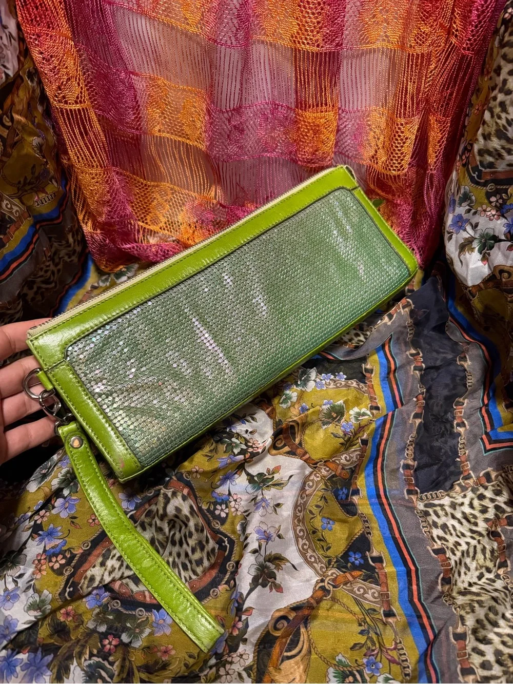 Green chain y2k clutch - Sony picture studio costume dept